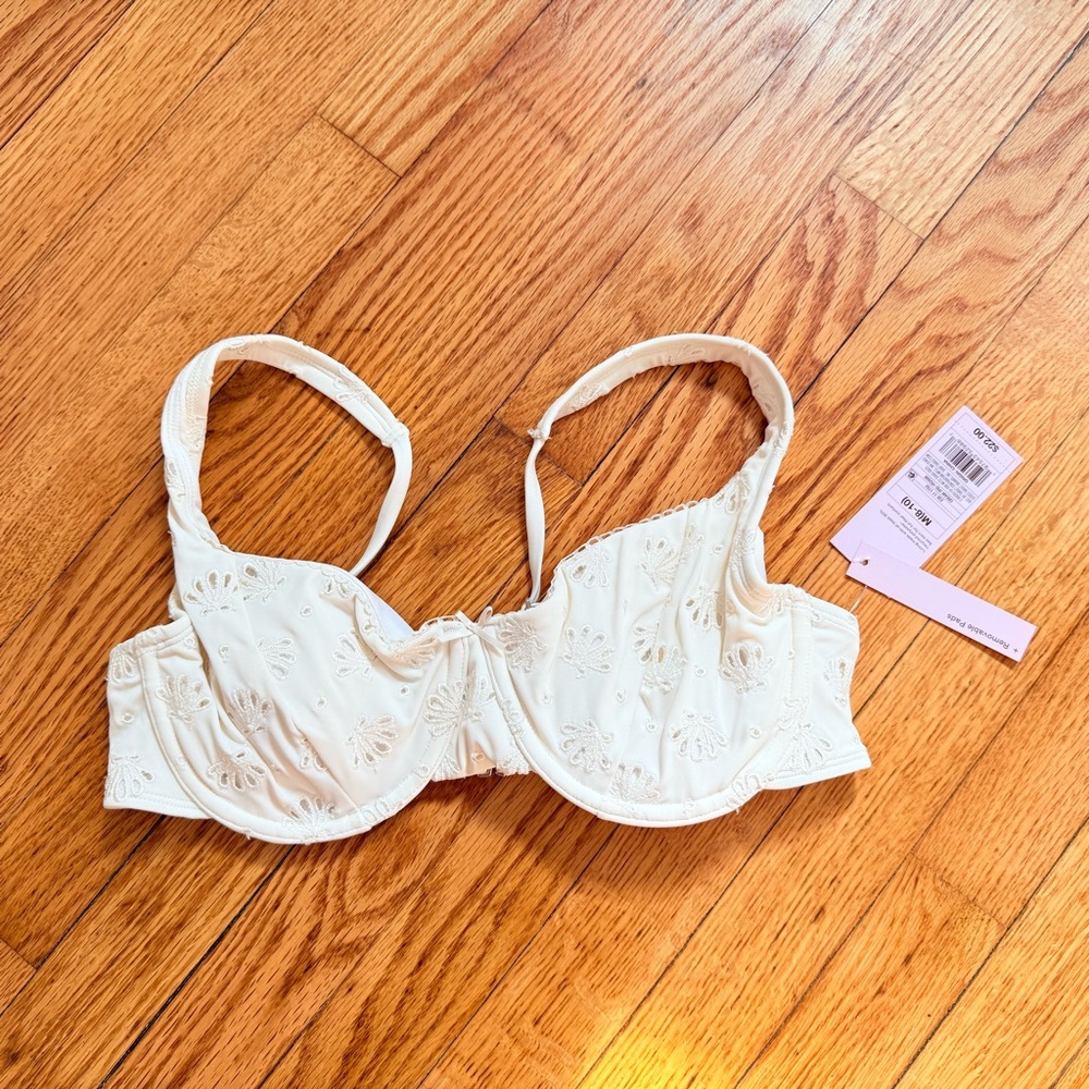 NWT Wild Fable Padded Swim Bra Top Ivory- Size M